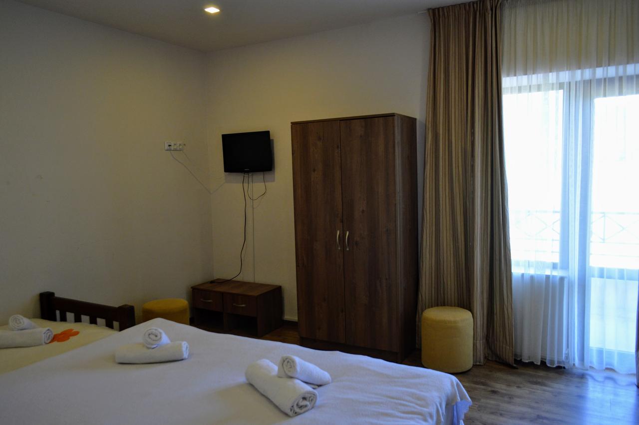 New White House Hotell Bakuriani Exteriör bild