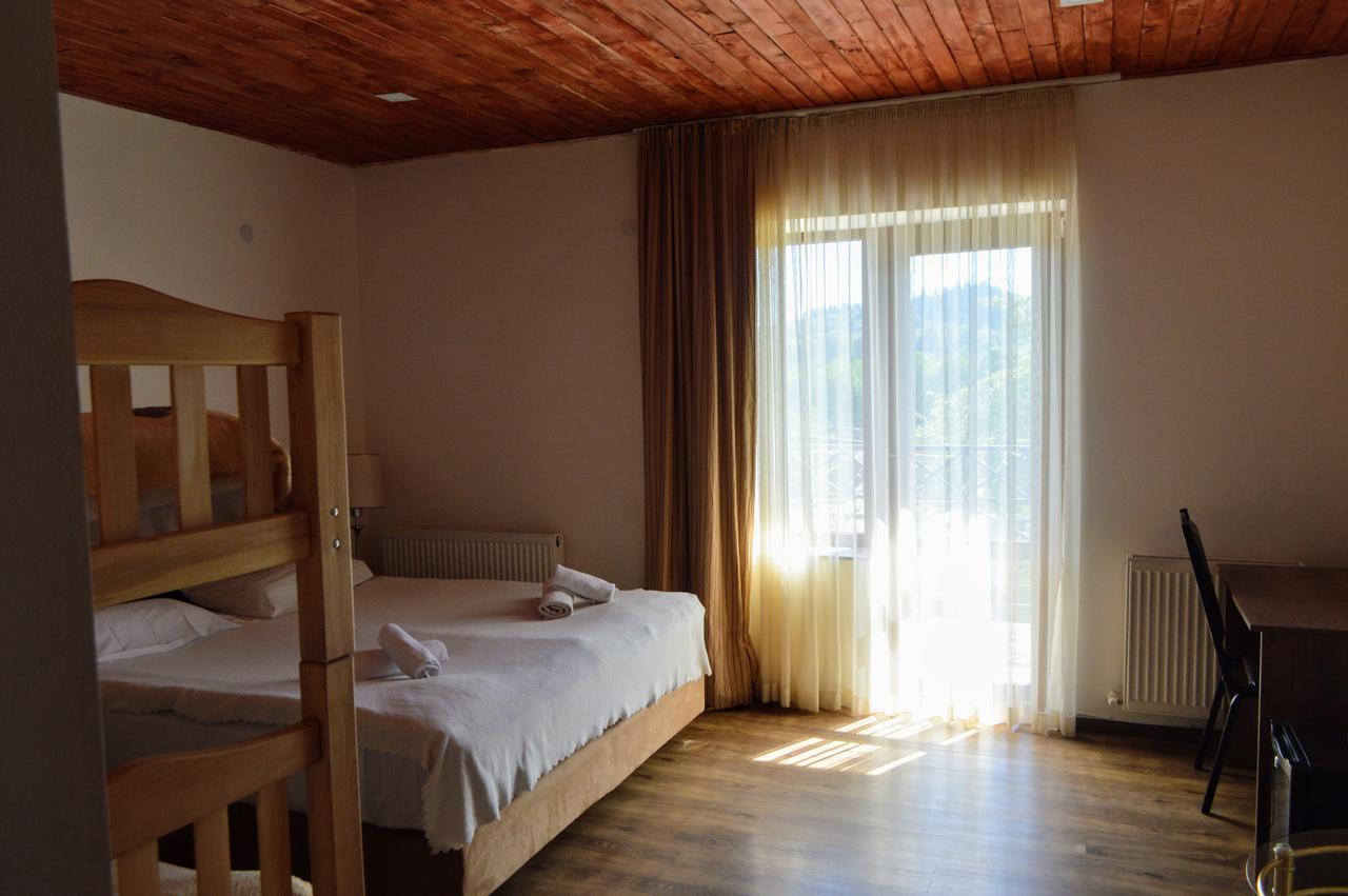 New White House Hotell Bakuriani Exteriör bild